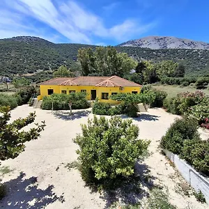 Countryside , Agia Efimia Grèce